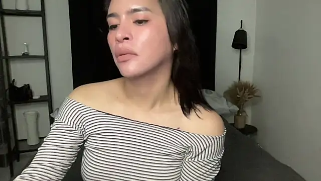 your bianca69 online show from April 11, 1:35 am