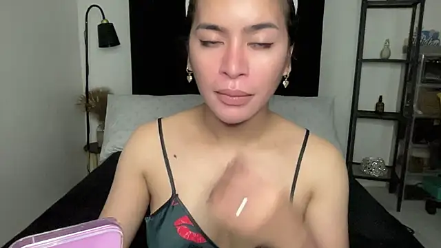 your bianca69 online show from February 15, 5:08 am