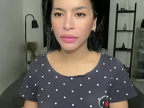 your bianca69 online show from November 5, 12:03 am