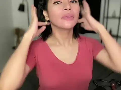 your bianca69 online show from November 24, 11:49 pm