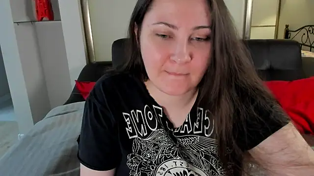 Snapshot of MarySwon chatting on March 18, 8:26 pm MarySwon online show from March 18, 8:26 pm