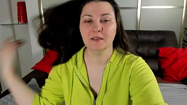 Snapshot of MarySwon chatting on September 20, 12:10 pm MarySwon online show from September 20, 12:10 pm