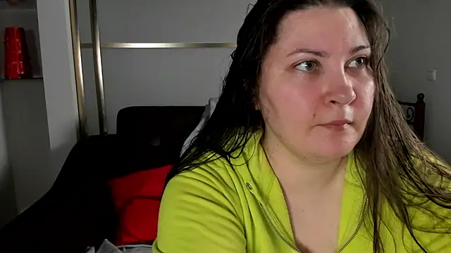 Snapshot of MarySwon chatting on December 28, 5:14 pm MarySwon online show from December 28, 5:14 pm