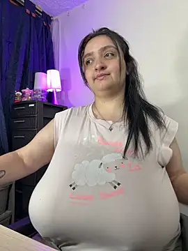 aliceayres797 online show from March 1, 9:15 pm