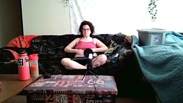 JessaBella online show from April 17, 3:15 pm