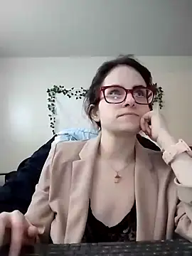 JessaBella online show from February 6, 8:45 pm