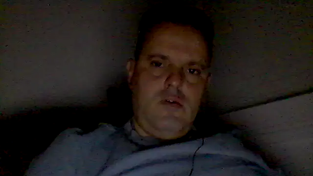 Snapshot of dadada20 chatting on April 10, 12:50 am dadada20 online show from April 10, 12:50 am
