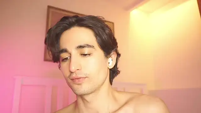 AlanDeNavarre online show from February 18, 12:05 am