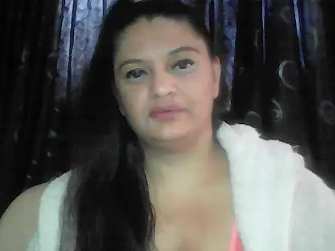 Snapshot of sweetnessangel chatting on June 27, 8:31 am sweetnessangel online show from June 27, 8:31 am