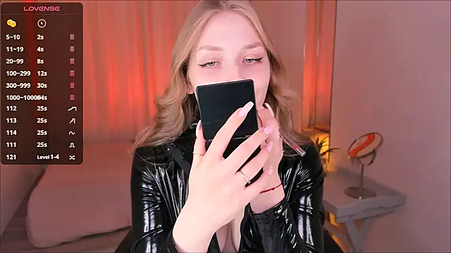 DakotaMabs online show from October 19, 9:45 am