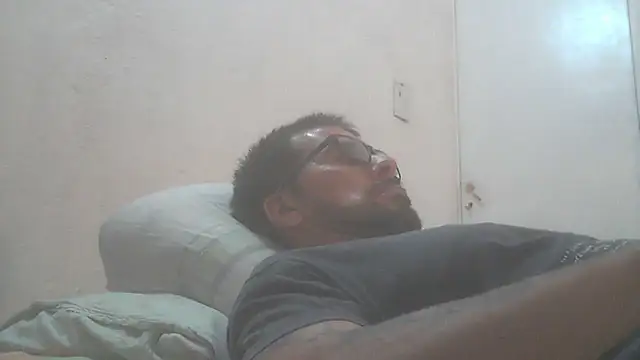 Snapshot of el_principe_hot chatting on December 3, 4:46 am el principe hot online show from December 3, 4:46 am