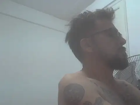 Snapshot of el_principe_hot chatting on November 8, 3:10 am el principe hot online show from November 8, 3:10 am