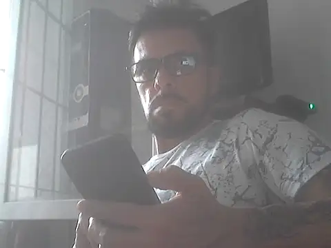 Snapshot of el_principe_hot chatting on November 6, 8:24 pm el principe hot online show from November 6, 8:24 pm