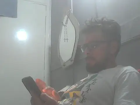 Snapshot of el_principe_hot chatting on November 15, 4:49 am el principe hot online show from November 15, 4:49 am