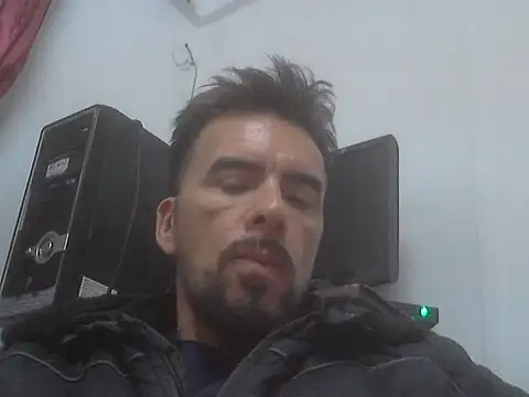 Snapshot of el_principe_hot chatting on October 28, 2:12 am el principe hot online show from October 28, 2:12 am