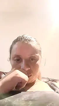 kattydirtylol online show from November 23, 1:59 am