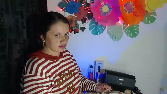 kattydirtylol online show from March 15, 3:13 am