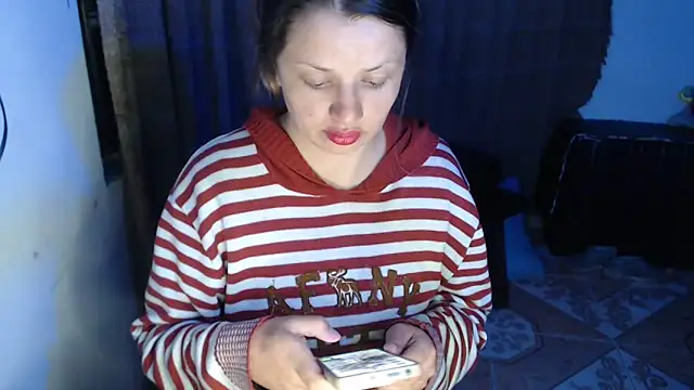 Snapshot of kattydirtylol chatting on October 17, 5:11 am kattydirtylol online show from October 17, 5:11 am