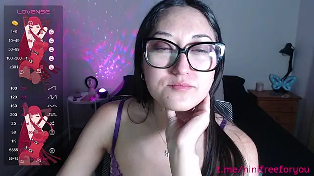 Ninimoon online show from December 4, 4:11 am