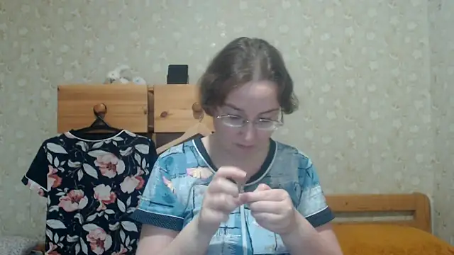 Snapshot of Smart_Rose chatting on April 23, 4:08 pm Smart Rose online show from April 23, 4:08 pm