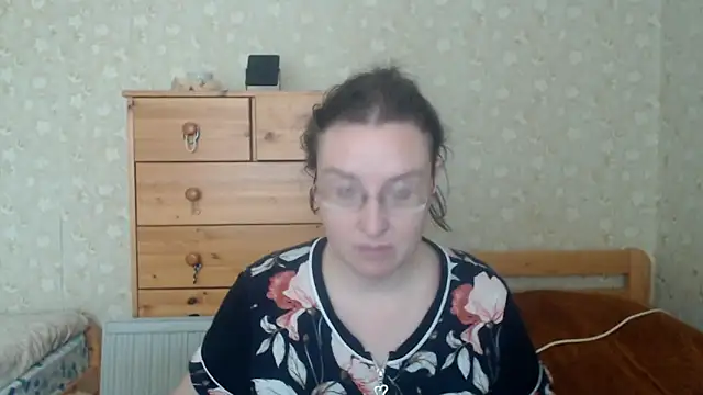 Snapshot of Smart_Rose chatting on September 20, 9:36 am Smart Rose online show from September 20, 9:36 am