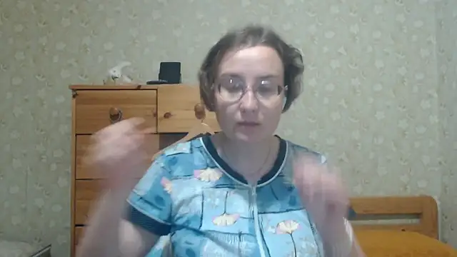 Snapshot of Smart_Rose chatting on June 1, 6:29 pm Smart Rose online show from June 1, 6:29 pm