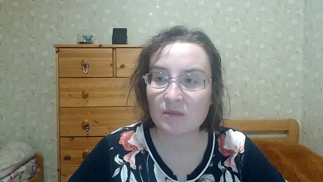 Snapshot of Smart_Rose chatting on November 9, 12:14 am Smart Rose online show from November 9, 12:14 am