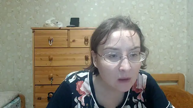 Smart Rose online show from March 9, 7:50 pm