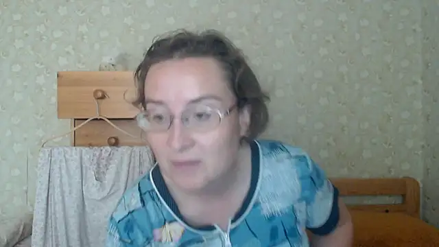 Snapshot of Smart_Rose chatting on July 8, 2:40 pm Smart Rose online show from July 8, 2:40 pm