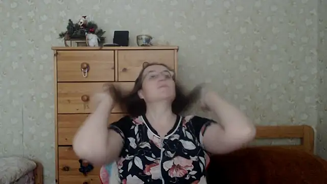 Smart Rose online show from February 11, 1:33 pm