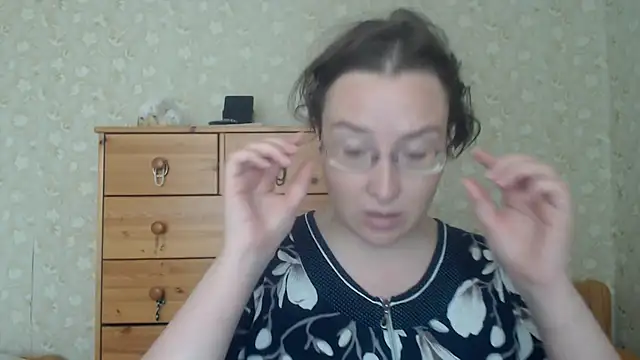 Snapshot of Smart_Rose chatting on May 19, 12:23 pm Smart Rose online show from May 19, 12:23 pm