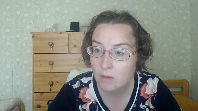 Snapshot of Smart_Rose chatting on July 10, 10:26 am Smart Rose online show from July 10, 10:26 am