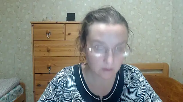 Snapshot of Smart_Rose chatting on December 15, 4:35 pm Smart Rose online show from December 15, 4:35 pm