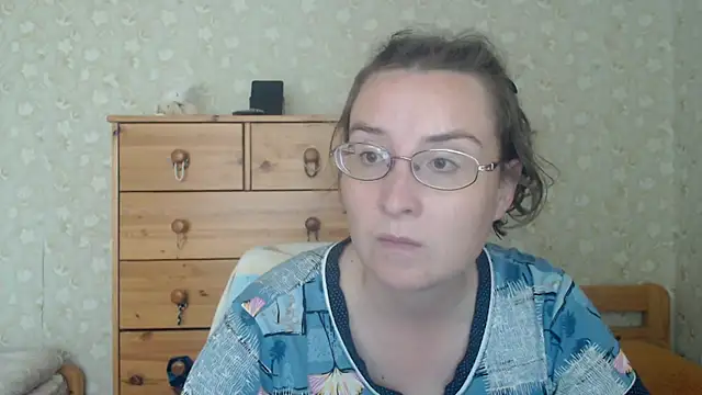 Snapshot of Smart_Rose chatting on July 7, 1:03 pm Smart Rose online show from July 7, 1:03 pm