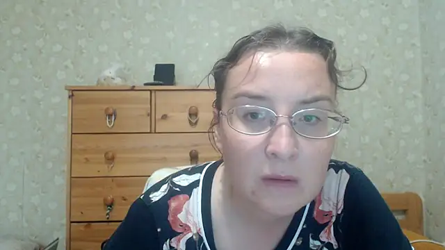 Snapshot of Smart_Rose chatting on June 22, 4:48 pm Smart Rose online show from June 22, 4:48 pm