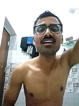 Snapshot of krishna8035 chatting on September 22, 9:59 am krishna8035 online show from September 22, 9:59 am