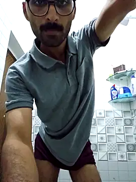 Snapshot of krishna8035 chatting on September 18, 2:20 pm krishna8035 online show from September 18, 2:20 pm