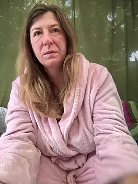 Snapshot of Natali_UA chatting on October 10, 6:47 am Natali UA online show from October 10, 6:47 am