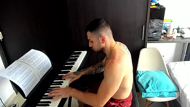 logan smith online show from January 18, 7:50 pm