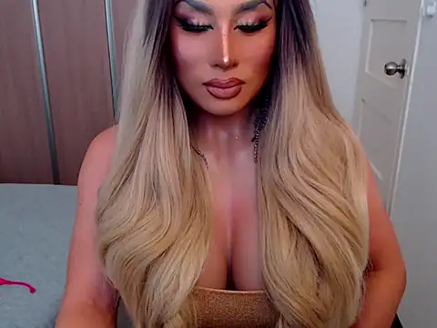 Snapshot of yourmistressofevil69 chatting on July 17, 2:42 am yourmistressofevil69 online show from July 17, 2:42 am