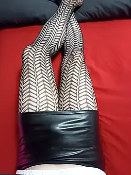 Snapshot of JulietteMaitresse chatting on November 10, 7:30 pm JulietteMaitresse online show from November 10, 7:30 pm