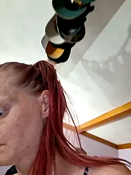 Snapshot of bam420bam chatting on June 10, 10:38 am bam420bam online show from June 10, 10:38 am