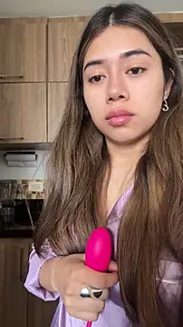 Snapshot of aimi_art1 chatting on June 9, 7:37 pm aimi art1 online show from June 9, 7:37 pm