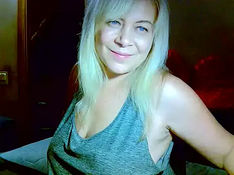 AgoniA7 online show from December 13, 8:15 pm