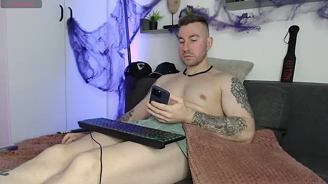 Snapshot of Lucky_Ly chatting on October 30, 6:34 am Lucky Ly online show from October 30, 6:34 am