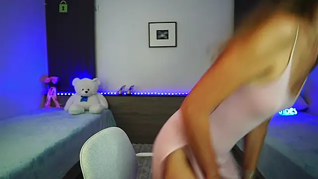 Snapshot of _Anna_Shine_ chatting on November 7, 4:44 pm Anna Shine online show from November 7, 4:44 pm