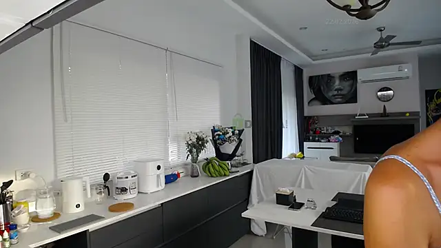  Anna Shine  online show from February 23, 10:49 am