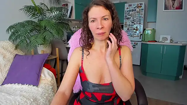 ChristinaGlory online show from February 11, 7:08 am