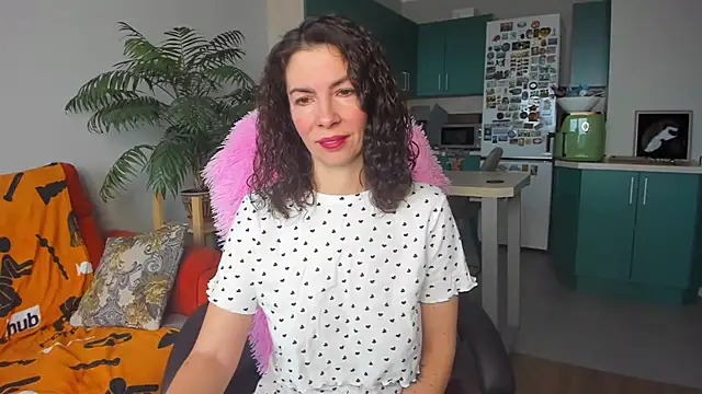 Snapshot of ChristinaGlory chatting on March 12, 7:46 am ChristinaGlory online show from March 12, 7:46 am