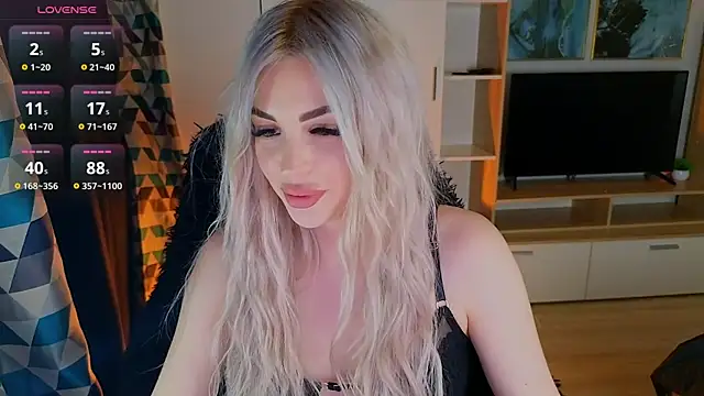 MilanaOmg online show from April 9, 8:04 pm